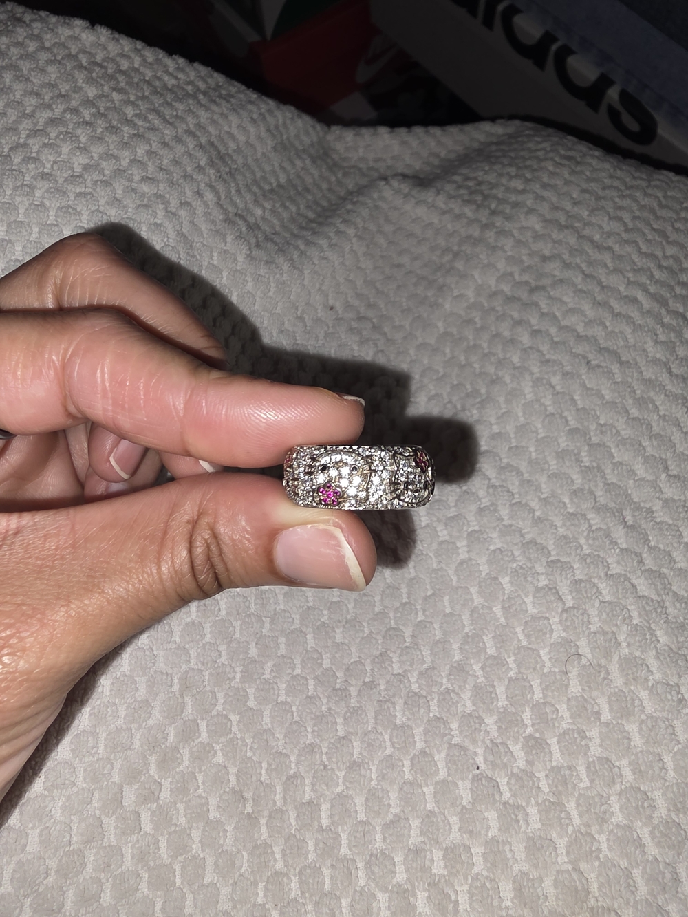 Authentic Sanrio Hello Kitty Diamonique 925 Sterling Silver Pave CZ Band Ring - Picture 4 of 4